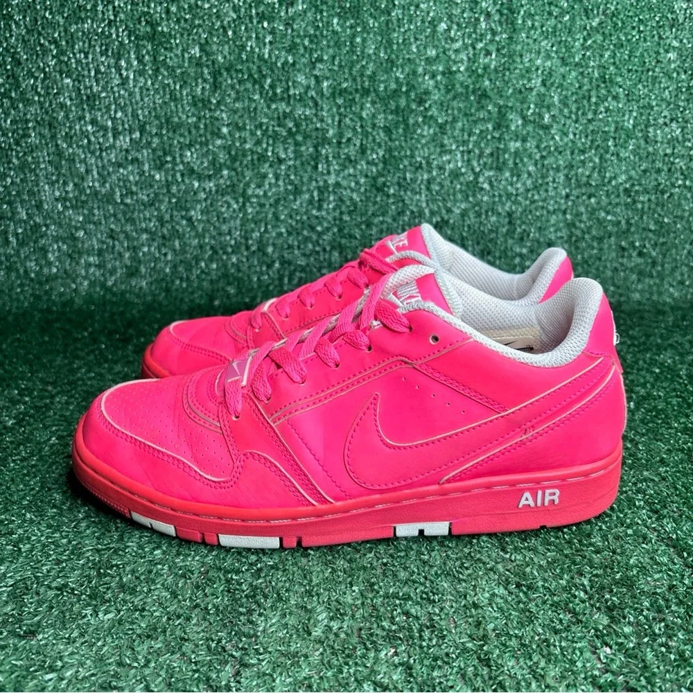 Nike Women's Bright Pink Low-Top Sneakers